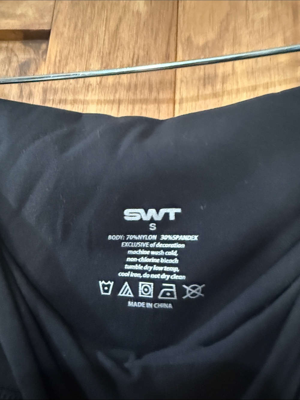 SWT active capris - Picture 2 of 4